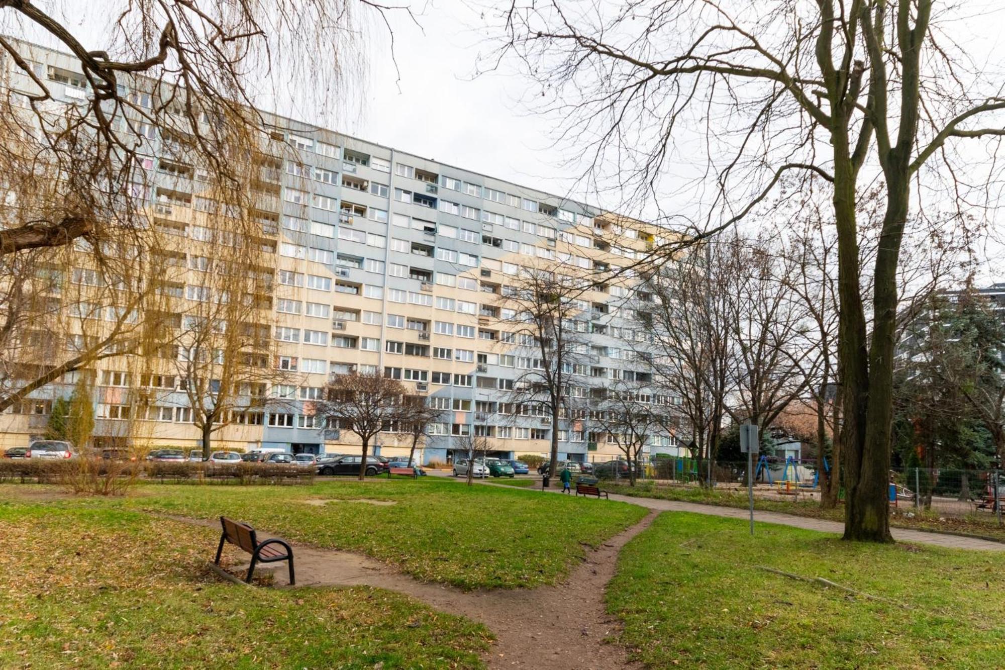 Zielinskiego Grey Apartment *